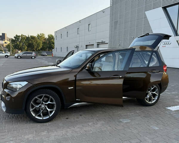 Коричневый БМВ Х1, объемом двигателя 2 л и пробегом 138 тыс. км за 13699 $, фото 13 на Automoto.ua
