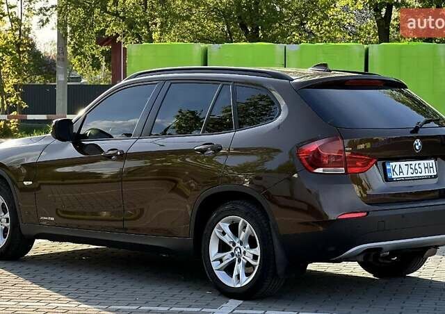 Коричневый БМВ Х1, объемом двигателя 3 л и пробегом 157 тыс. км за 9900 $, фото 2 на Automoto.ua