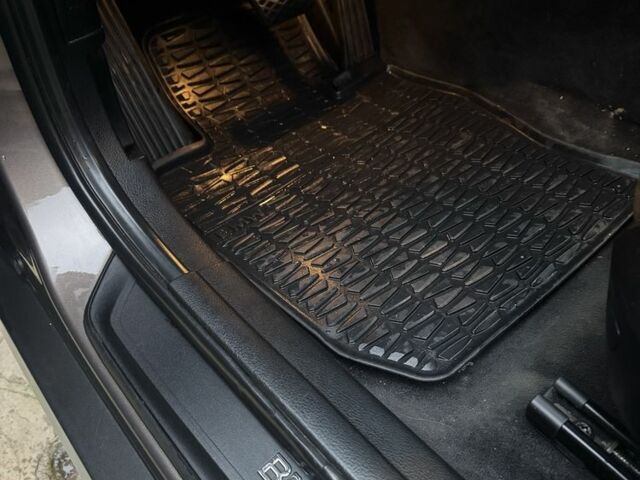 Коричневий БМВ Х1, об'ємом двигуна 2 л та пробігом 206 тис. км за 13700 $, фото 22 на Automoto.ua