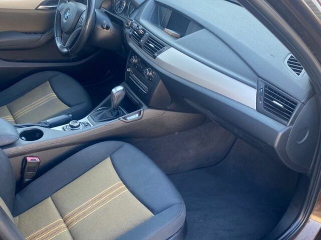 Коричневый БМВ Х1, объемом двигателя 2 л и пробегом 245 тыс. км за 9500 $, фото 1 на Automoto.ua