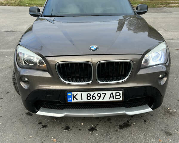 Коричневий БМВ Х1, об'ємом двигуна 2 л та пробігом 265 тис. км за 11000 $, фото 1 на Automoto.ua