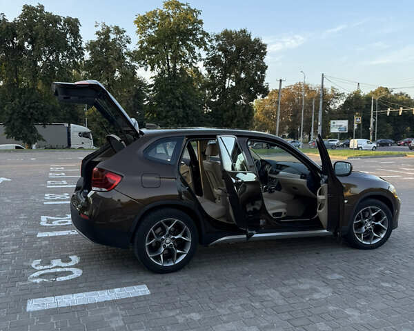 Коричневый БМВ Х1, объемом двигателя 2 л и пробегом 138 тыс. км за 13699 $, фото 17 на Automoto.ua