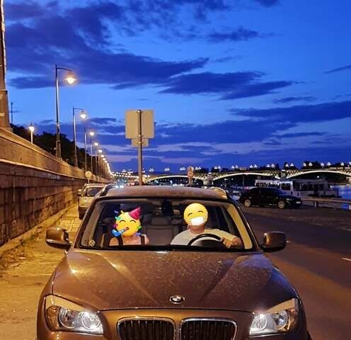 Коричневый БМВ Х1, объемом двигателя 2 л и пробегом 330 тыс. км за 10800 $, фото 9 на Automoto.ua