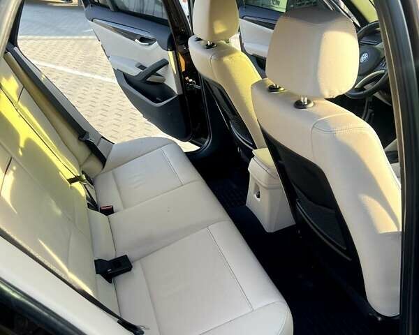 Коричневый БМВ Х1, объемом двигателя 3 л и пробегом 157 тыс. км за 9900 $, фото 17 на Automoto.ua