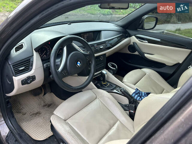 Коричневий БМВ Х1, об'ємом двигуна 2 л та пробігом 265 тис. км за 11000 $, фото 6 на Automoto.ua