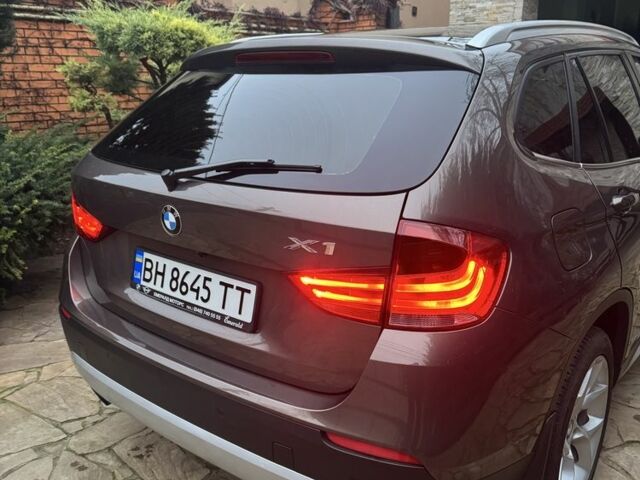 Коричневий БМВ Х1, об'ємом двигуна 2 л та пробігом 206 тис. км за 13700 $, фото 2 на Automoto.ua