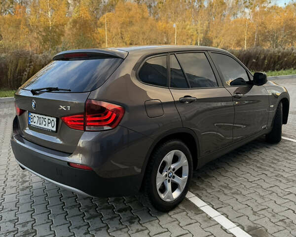 Коричневый БМВ Х1, объемом двигателя 2 л и пробегом 80 тыс. км за 10300 $, фото 5 на Automoto.ua