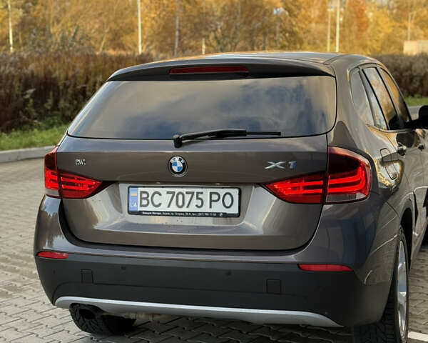 Коричневый БМВ Х1, объемом двигателя 2 л и пробегом 80 тыс. км за 10300 $, фото 6 на Automoto.ua