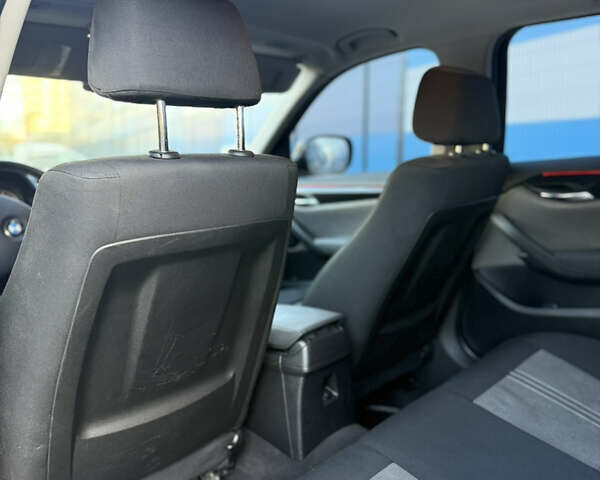 Коричневый БМВ Х1, объемом двигателя 2 л и пробегом 80 тыс. км за 10300 $, фото 29 на Automoto.ua