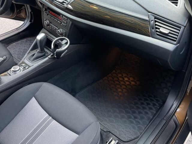 Коричневий БМВ Х1, об'ємом двигуна 2 л та пробігом 150 тис. км за 12800 $, фото 6 на Automoto.ua