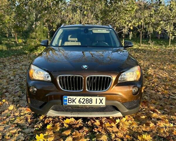 Коричневый БМВ Х1, объемом двигателя 2 л и пробегом 273 тыс. км за 11300 $, фото 1 на Automoto.ua