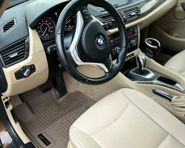 Коричневый БМВ Х1, объемом двигателя 2 л и пробегом 273 тыс. км за 11300 $, фото 5 на Automoto.ua