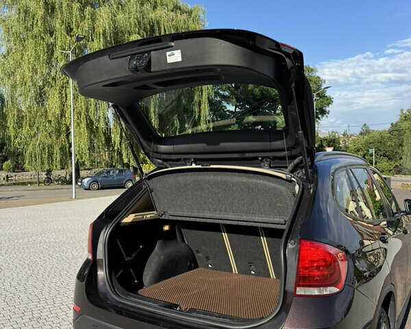 Коричневый БМВ Х1, объемом двигателя 2 л и пробегом 109 тыс. км за 12000 $, фото 13 на Automoto.ua