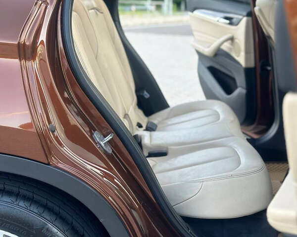 Коричневий БМВ Х1, об'ємом двигуна 2 л та пробігом 270 тис. км за 15500 $, фото 27 на Automoto.ua