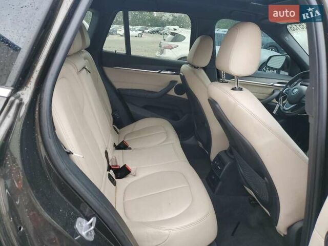Коричневый БМВ Х1, объемом двигателя 2 л и пробегом 100 тыс. км за 3000 $, фото 8 на Automoto.ua