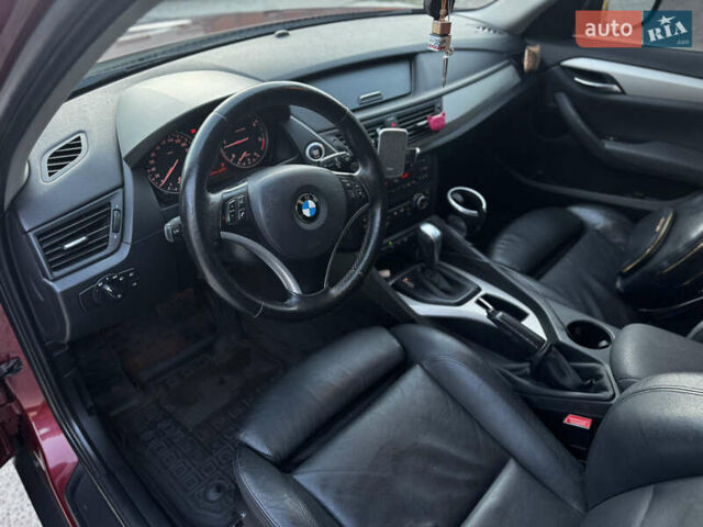 Красный БМВ Х1, объемом двигателя 2 л и пробегом 204 тыс. км за 12500 $, фото 16 на Automoto.ua