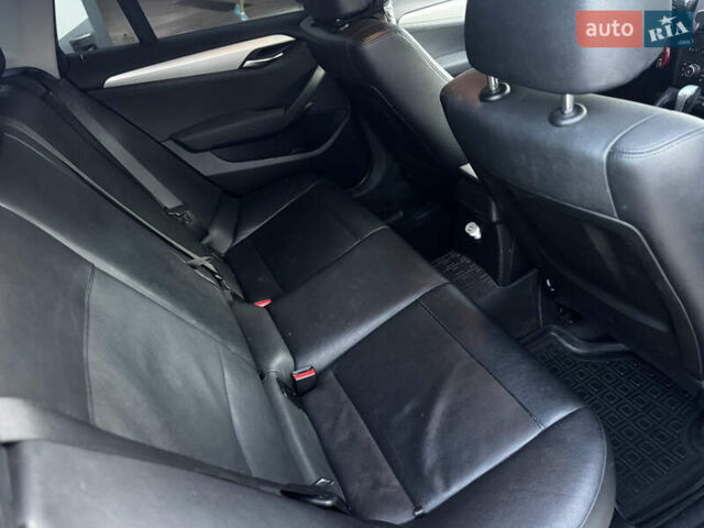 Красный БМВ Х1, объемом двигателя 2 л и пробегом 204 тыс. км за 12500 $, фото 27 на Automoto.ua