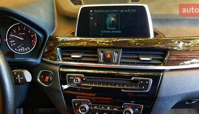 Красный БМВ Х1, объемом двигателя 2 л и пробегом 46 тыс. км за 23000 $, фото 4 на Automoto.ua