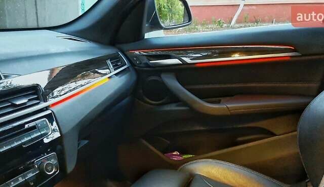 Красный БМВ Х1, объемом двигателя 2 л и пробегом 46 тыс. км за 23000 $, фото 14 на Automoto.ua