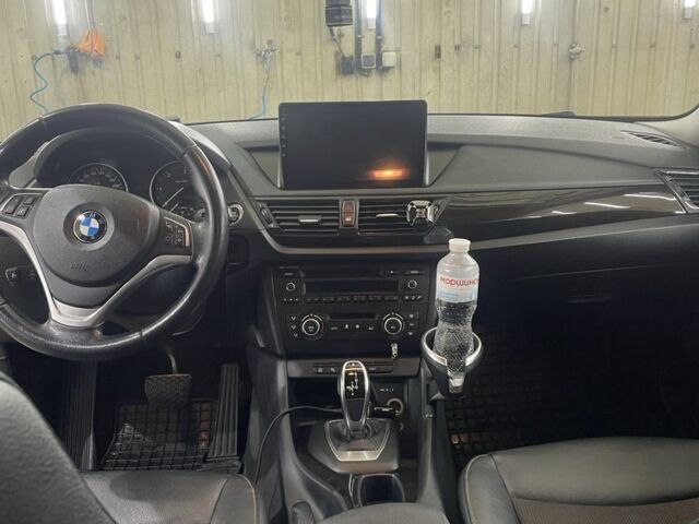 Серый БМВ Х1, объемом двигателя 2 л и пробегом 170 тыс. км за 14000 $, фото 10 на Automoto.ua