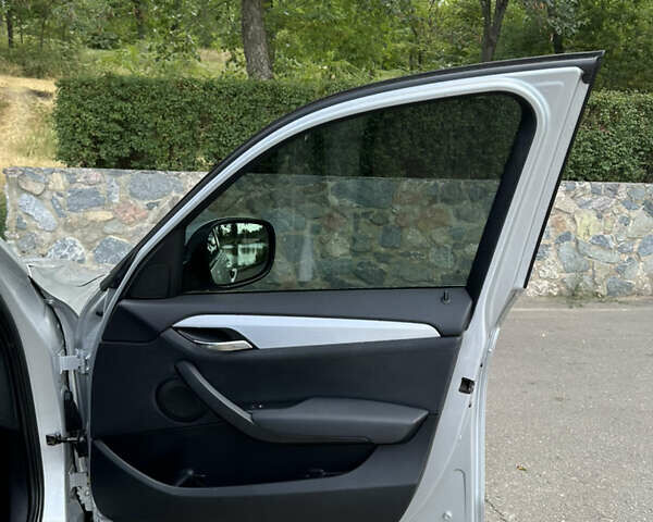 Серый БМВ Х1, объемом двигателя 2 л и пробегом 222 тыс. км за 13400 $, фото 21 на Automoto.ua