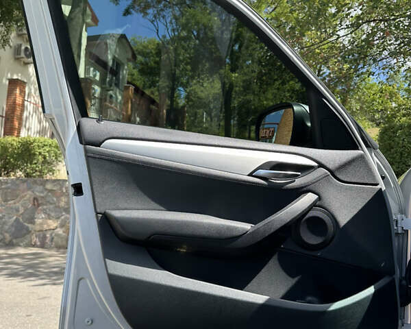 Серый БМВ Х1, объемом двигателя 2 л и пробегом 222 тыс. км за 13400 $, фото 11 на Automoto.ua