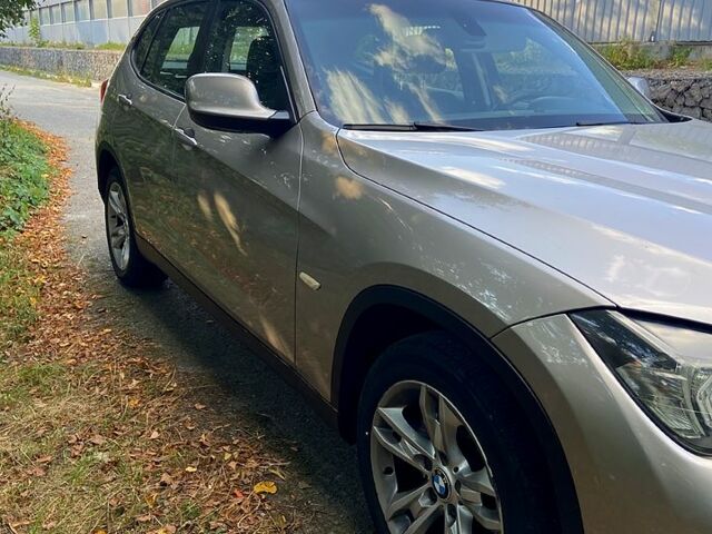 Сірий БМВ Х1, об'ємом двигуна 2 л та пробігом 350 тис. км за 12500 $, фото 1 на Automoto.ua