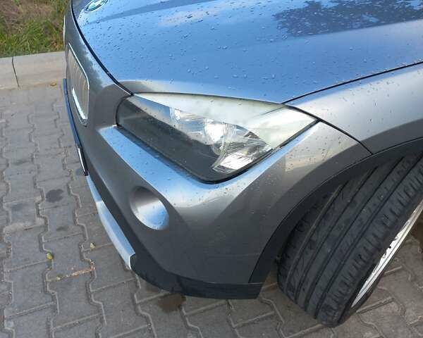 Серый БМВ Х1, объемом двигателя 2 л и пробегом 257 тыс. км за 11300 $, фото 5 на Automoto.ua