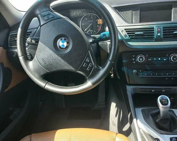 Серый БМВ Х1, объемом двигателя 2 л и пробегом 257 тыс. км за 11300 $, фото 16 на Automoto.ua