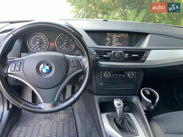 Сірий БМВ Х1, об'ємом двигуна 2 л та пробігом 340 тис. км за 11000 $, фото 6 на Automoto.ua