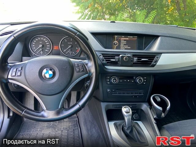 Сірий БМВ Х1, об'ємом двигуна 2 л та пробігом 350 тис. км за 12500 $, фото 6 на Automoto.ua