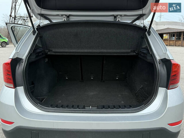 Серый БМВ Х1, объемом двигателя 2 л и пробегом 200 тыс. км за 9800 $, фото 19 на Automoto.ua