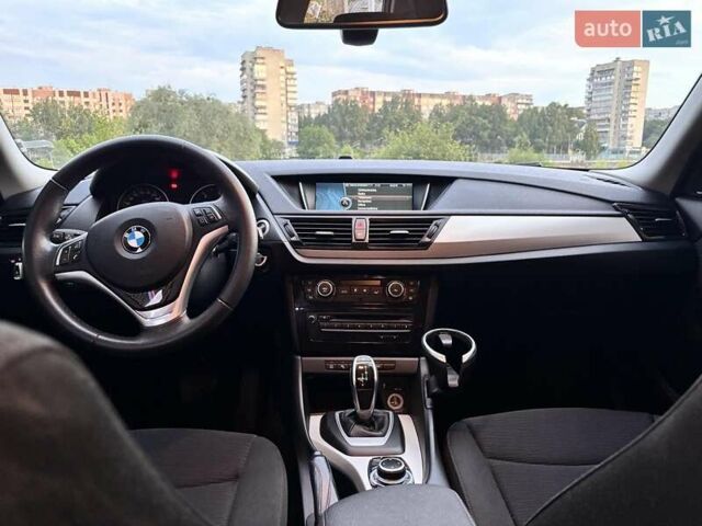 Серый БМВ Х1, объемом двигателя 2 л и пробегом 221 тыс. км за 14999 $, фото 13 на Automoto.ua