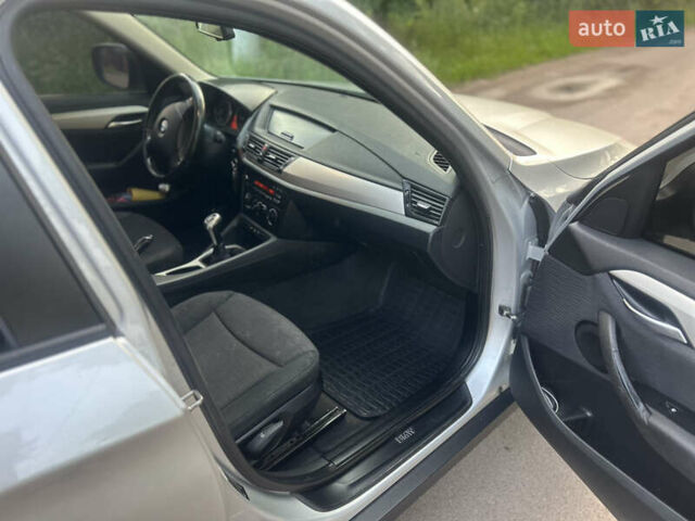 Серый БМВ Х1, объемом двигателя 2 л и пробегом 320 тыс. км за 11500 $, фото 4 на Automoto.ua