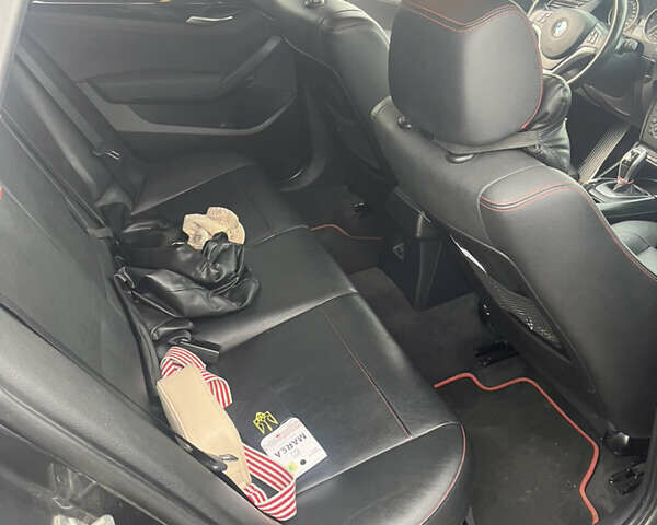 Серый БМВ Х1, объемом двигателя 2 л и пробегом 280 тыс. км за 14500 $, фото 14 на Automoto.ua