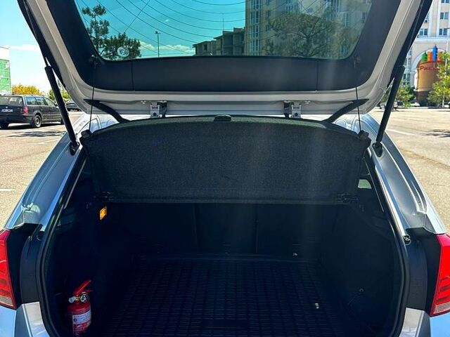 Серый БМВ Х1, объемом двигателя 2 л и пробегом 190 тыс. км за 11900 $, фото 6 на Automoto.ua