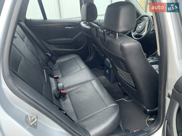 Серый БМВ Х1, объемом двигателя 3 л и пробегом 148 тыс. км за 11500 $, фото 6 на Automoto.ua