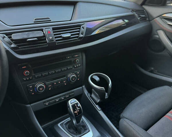 Серый БМВ Х1, объемом двигателя 2 л и пробегом 210 тыс. км за 11000 $, фото 7 на Automoto.ua