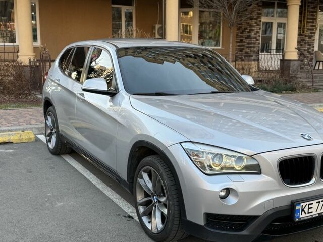 Сірий БМВ Х1, об'ємом двигуна 2 л та пробігом 210 тис. км за 12000 $, фото 1 на Automoto.ua