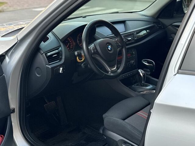 Сірий БМВ Х1, об'ємом двигуна 2 л та пробігом 210 тис. км за 12000 $, фото 7 на Automoto.ua