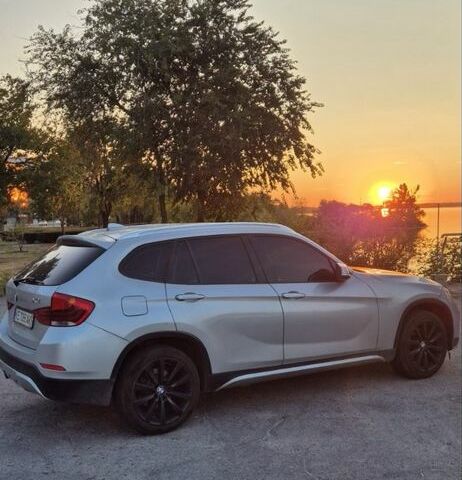 Серый БМВ Х1, объемом двигателя 2 л и пробегом 251 тыс. км за 10300 $, фото 4 на Automoto.ua