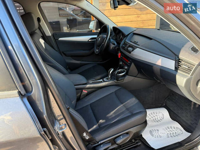 Серый БМВ Х1, объемом двигателя 2 л и пробегом 249 тыс. км за 11900 $, фото 9 на Automoto.ua