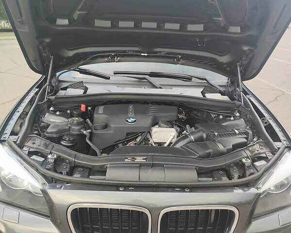 Сірий БМВ Х1, об'ємом двигуна 2 л та пробігом 143 тис. км за 13300 $, фото 14 на Automoto.ua
