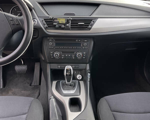 Серый БМВ Х1, объемом двигателя 0 л и пробегом 265 тыс. км за 12999 $, фото 22 на Automoto.ua
