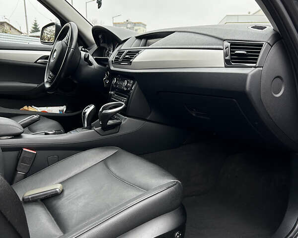 Серый БМВ Х1, объемом двигателя 2 л и пробегом 154 тыс. км за 13000 $, фото 4 на Automoto.ua