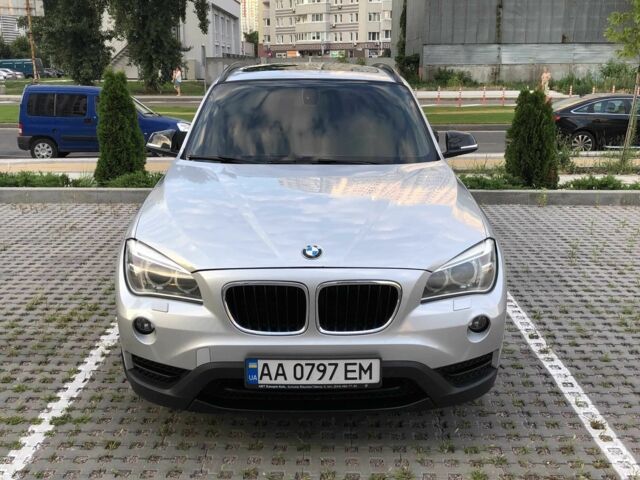 Сірий БМВ Х1, об'ємом двигуна 2 л та пробігом 122 тис. км за 10800 $, фото 1 на Automoto.ua