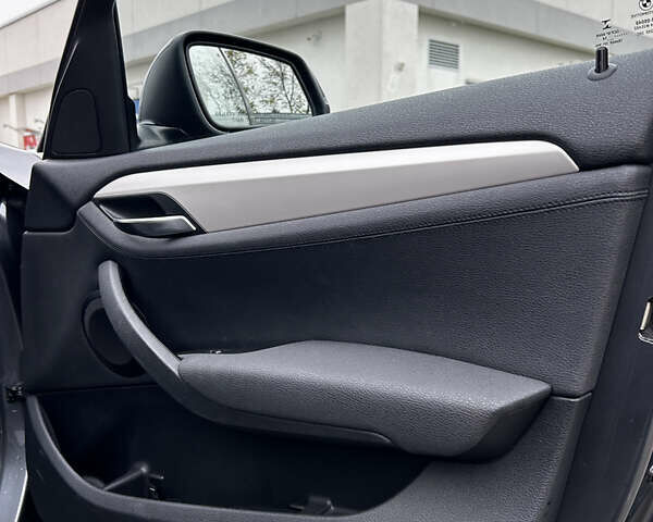 Серый БМВ Х1, объемом двигателя 2 л и пробегом 154 тыс. км за 13000 $, фото 5 на Automoto.ua