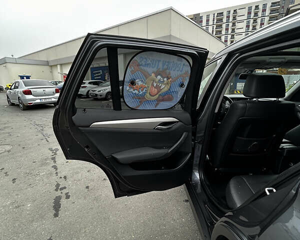 Серый БМВ Х1, объемом двигателя 2 л и пробегом 154 тыс. км за 13000 $, фото 23 на Automoto.ua