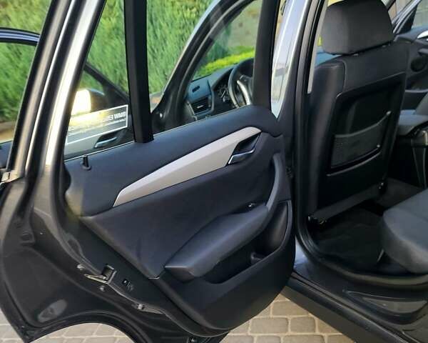 Сірий БМВ Х1, об'ємом двигуна 2 л та пробігом 214 тис. км за 12500 $, фото 12 на Automoto.ua