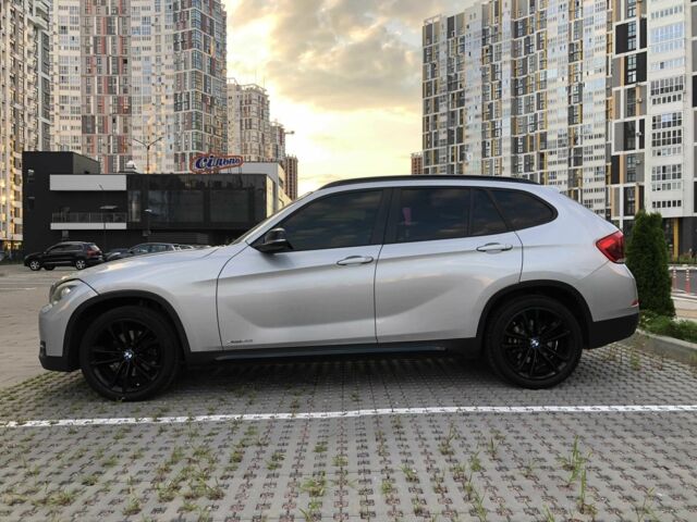 Сірий БМВ Х1, об'ємом двигуна 2 л та пробігом 122 тис. км за 10800 $, фото 4 на Automoto.ua
